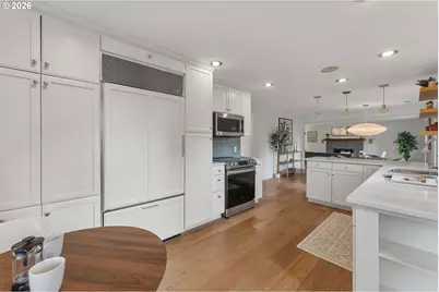 2400 SW Richardson St, Portland, OR 97239 - Photo 12