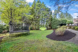 2400 SW Richardson St, Portland, OR 97239 - Photo 40