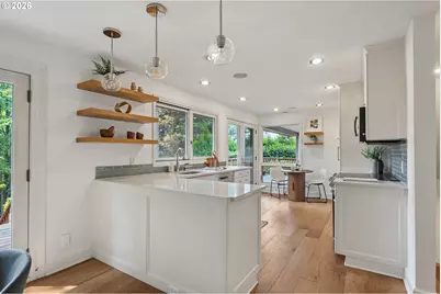 2400 SW Richardson St, Portland, OR 97239 - Photo 10