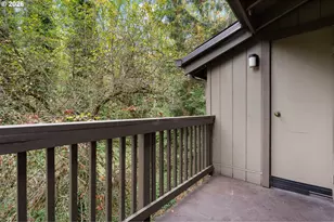 7556 SW Barnes Rd, Portland, OR 97225 - Photo 26