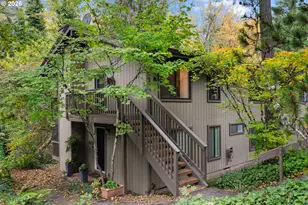 7556 SW Barnes Rd, Portland, OR 97225 - Photo 2
