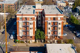 2083 NW Johnson St, Portland, OR 97209 - Photo 4