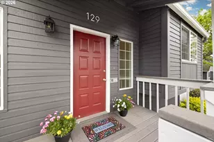 129 NE 39th Ave, Hillsboro, OR 97124 - Photo 2