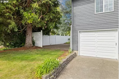 129 NE 39th Ave, Hillsboro, OR 97124 - Photo 46