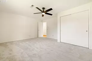 129 NE 39th Ave, Hillsboro, OR 97124 - Photo 28