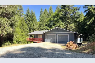 252 Hamilton Heights Ln, Glendale, OR 97442 - Photo 6