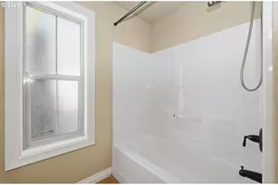 4033 Scottdale St, Eugene, OR 97404 - Photo 34