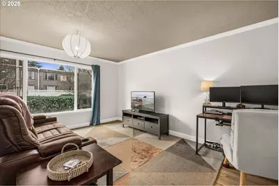 9221 N Lombard St #11, Portland, OR 97203 - Photo 6