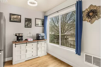 9221 N Lombard St #11, Portland, OR 97203 - Photo 12