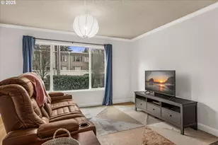 9221 N Lombard St, Portland, OR 97203 - Photo 6