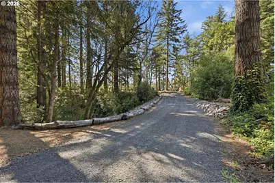 93808 Hollow Stump Ln, North Bend, OR 97459 - Photo 16