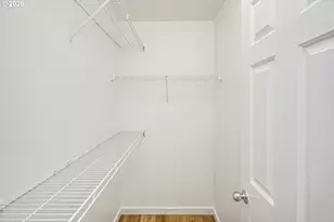 915 NE Mariners Loop, Portland, OR 97211 - Photo 18