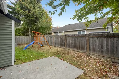 915 NE Mariners Loop, Portland, OR 97211 - Photo 28