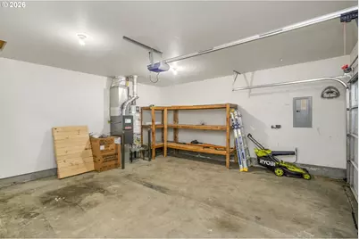 915 NE Mariners Loop, Portland, OR 97211 - Photo 26