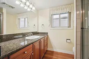 16470 SW Royalty Pkwy, Portland, OR 97224 - Photo 18