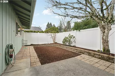 16470 SW Royalty Pkwy, Portland, OR 97224 - Photo 26