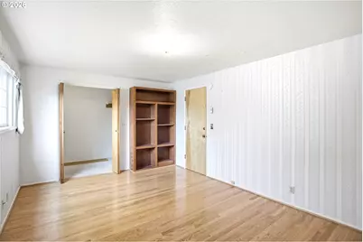 105 E 39th Ave, Eugene, OR 97405 - Photo 42