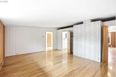 105 E 39th Ave, Eugene, OR 97405 - Photo 16