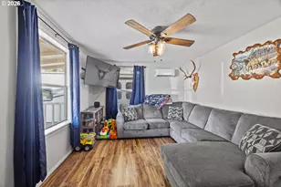 1932 Willow St, Myrtle Point, OR 97458 - Photo 4