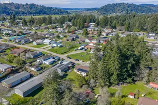 1932 Willow St, Myrtle Point, OR 97458 - Photo 24