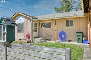 1848 Thomas Ave, Coos Bay, OR 97420 - Photo 18