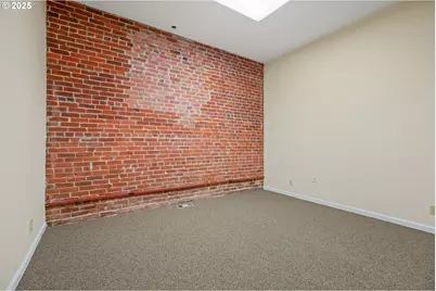 122 SW 3rd Ave, Portland, OR 97204 - Photo 10