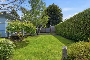 2984 Myrtle St, North Bend, OR 97459 - Photo 38
