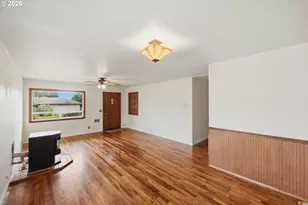 2984 Myrtle St, North Bend, OR 97459 - Photo 10