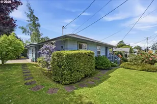 2984 Myrtle St, North Bend, OR 97459 - Photo 6