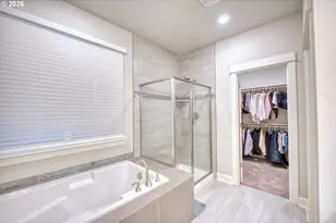 8303 SE Sitka St, Hillsboro, OR 97123 - Photo 16