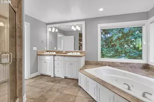 10547 SE Charlotte Dr, Happy Valley, OR 97086 - Photo 40