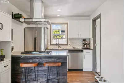 13943 SE Lincoln St #A, Portland, OR 97233 - Photo 12