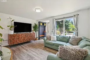 13943 SE Lincoln St, Portland, OR 97233 - Photo 8