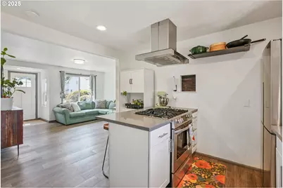 13943 SE Lincoln St #A, Portland, OR 97233 - Photo 10