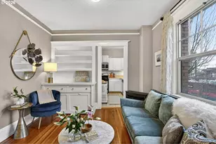 2109 NW Irving St, Portland, OR 97210 - Photo 2