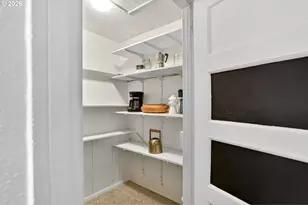 2109 NW Irving St, Portland, OR 97210 - Photo 24