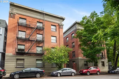 2109 NW Irving St #205, Portland, OR 97210 - Photo 1