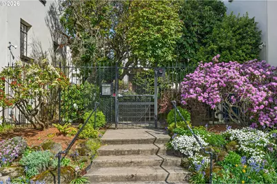 2325 NE Flanders St #8, Portland, OR 97232 - Photo 36