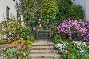 2325 NE Flanders St, Portland, OR 97232 - Photo 36