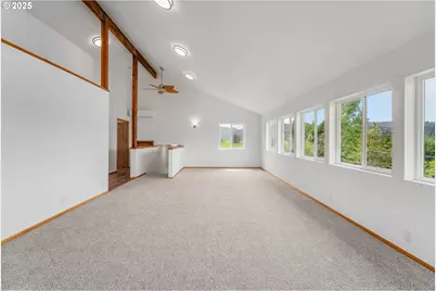 250 Valley View Rd, Sutherlin, OR 97479 - Photo 22