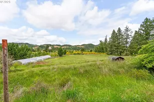 250 Valley View Rd, Sutherlin, OR 97479 - Photo 36