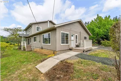 250 Valley View Rd, Sutherlin, OR 97479 - Photo 2