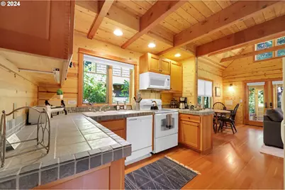 56411 McKenzie Hwy #6, McKenzie Bridge, OR 97413 - Photo 8