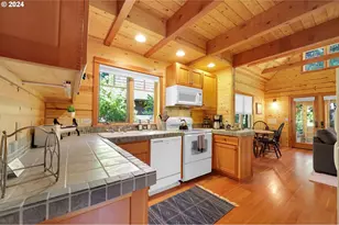 56411 McKenzie Hwy, McKenzie Bridge, OR 97413 - Photo 8