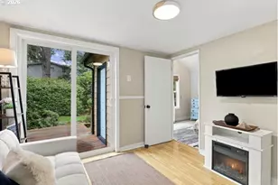 1824 NW 26th St, Lincoln City, OR 97367 - Photo 16