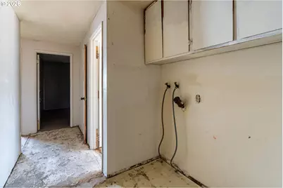 7675 Gladstone Ave, White City, OR 97503 - Photo 20