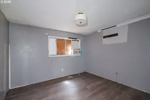 7675 Gladstone Ave, White City, OR 97503 - Photo 14