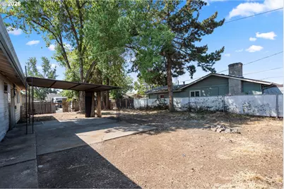 7675 Gladstone Ave, White City, OR 97503 - Photo 28
