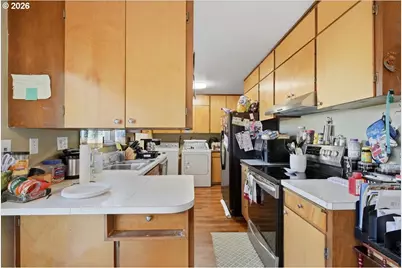 3707 SE 154th Ave, Portland, OR 97236 - Photo 6