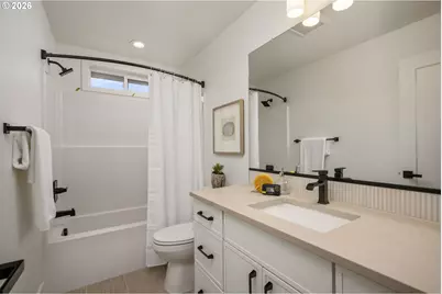 6949 N Burr Ave, Portland, OR 97203 - Photo 22